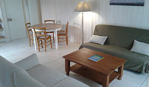 le salon côté cuisine